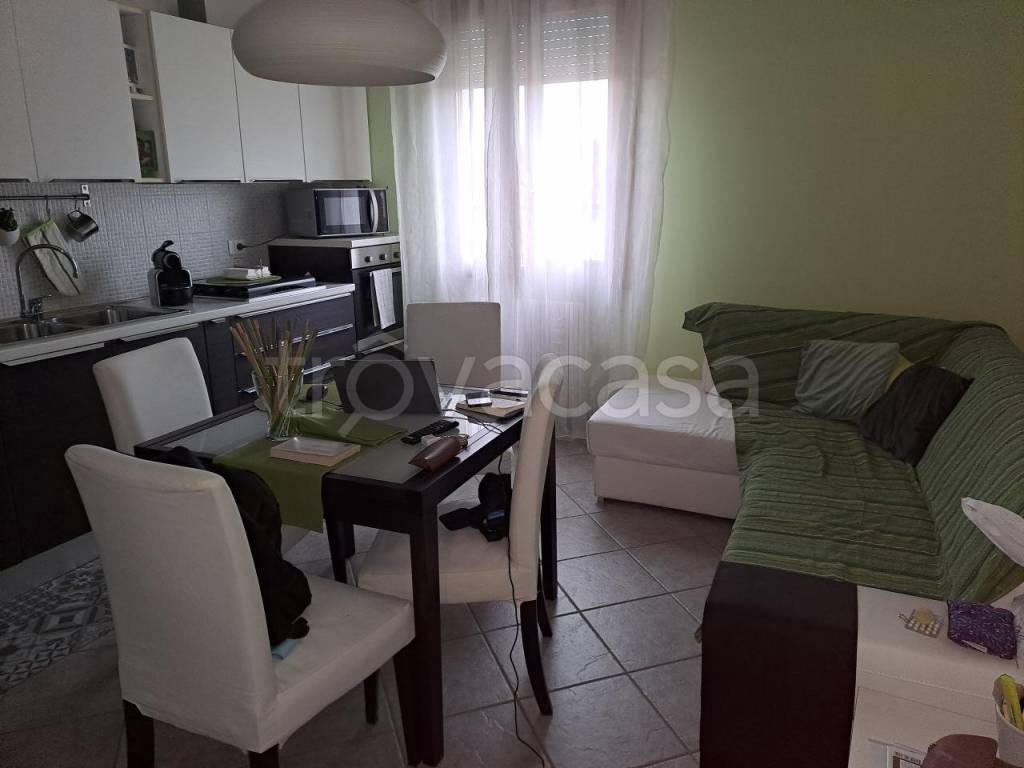 appartamento in affitto a Piacenza in zona Farnesiana
