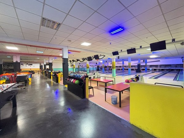 locale commerciale in affitto a Piacenza