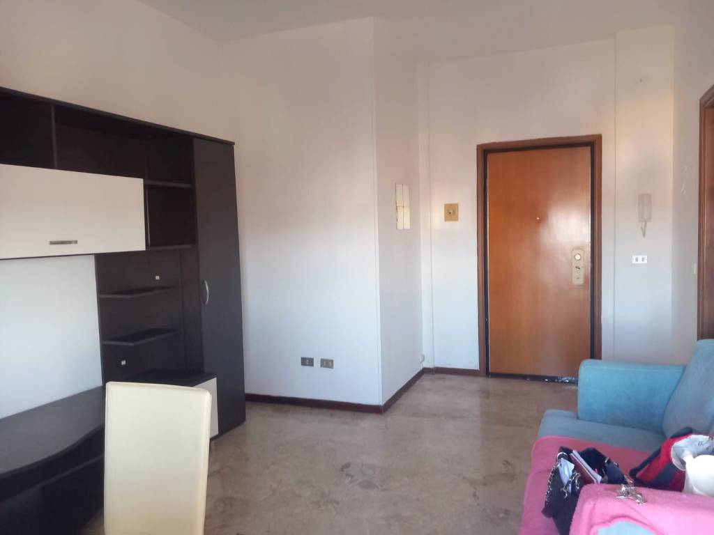appartamento in affitto a Piacenza in zona Infrangibile