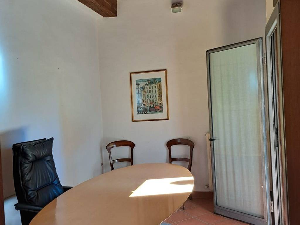 ufficio in affitto a Piacenza