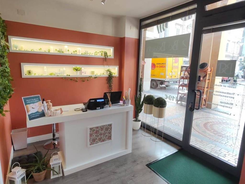 negozio in affitto a Piacenza in zona Centro Storico