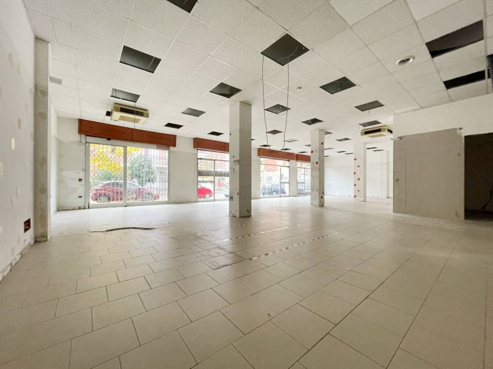 negozio in affitto a Piacenza