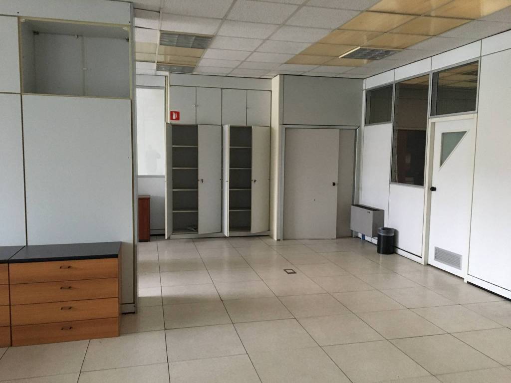 ufficio in affitto a Piacenza in zona Caorsana