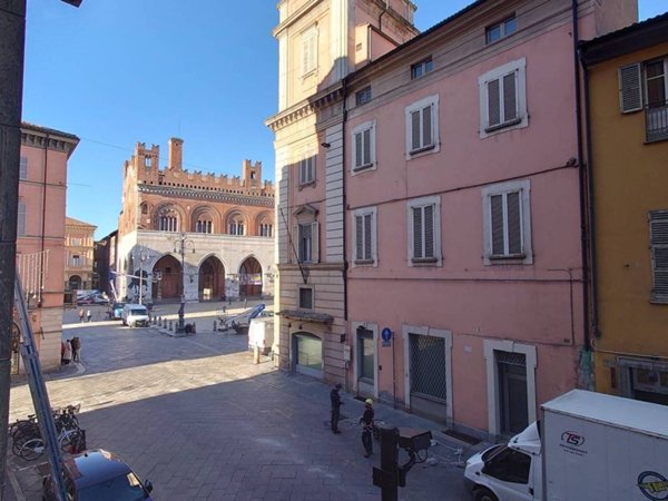 ufficio in affitto a Piacenza