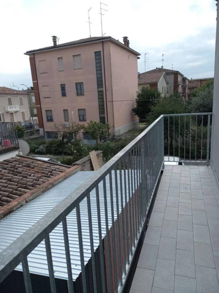 appartamento in affitto a Piacenza in zona Baia del Re