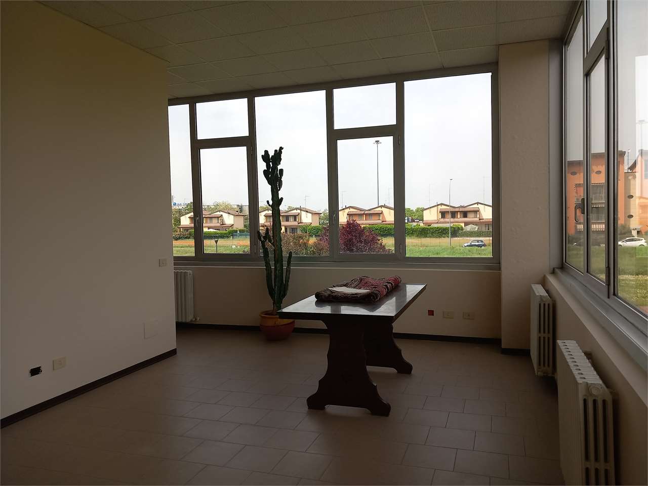 ufficio in affitto a Piacenza in zona Borgotrebbia