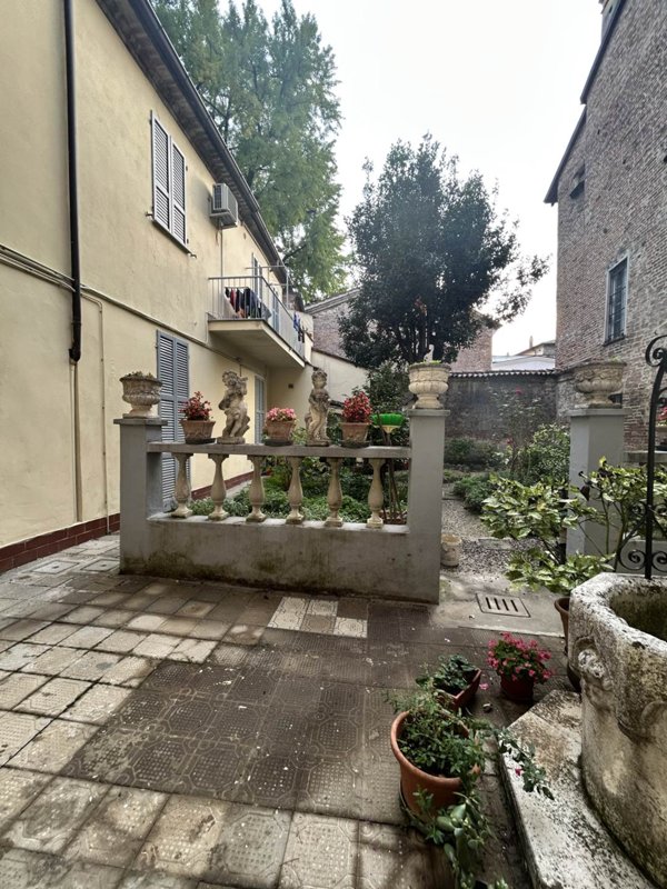 ufficio in affitto a Piacenza in zona Centro Storico