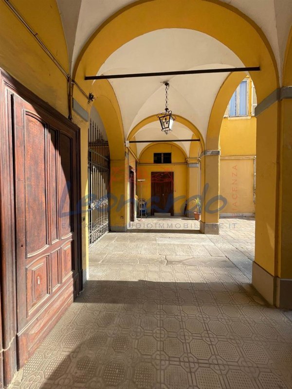 ufficio in affitto a Piacenza in zona Centro Storico