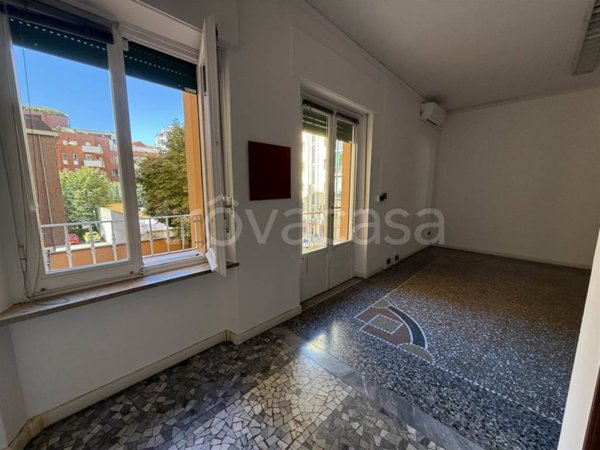 ufficio in affitto a Piacenza in zona Barriera Genova