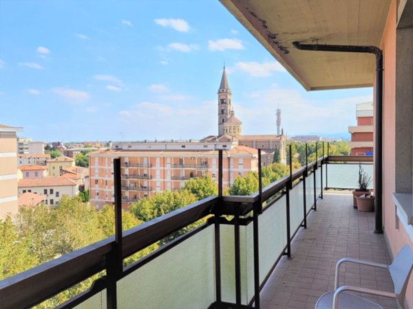 appartamento in affitto a Piacenza in zona Farnesiana