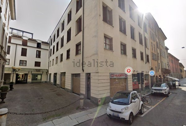 negozio in affitto a Piacenza in zona Centro Storico