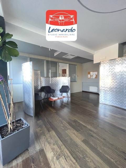 ufficio in affitto a Piacenza in zona Borgotrebbia
