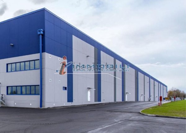 locale di sgombero in affitto a Piacenza in zona Roncaglia / Fossadello