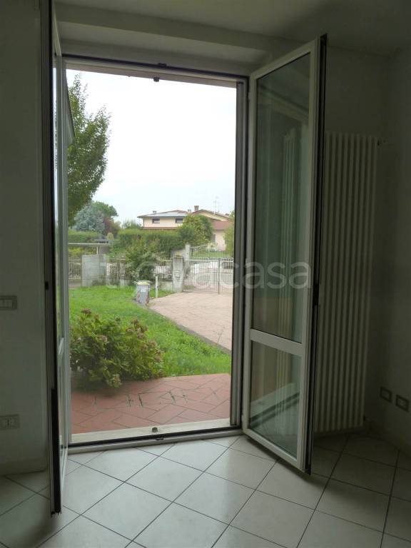 casa indipendente in affitto a Piacenza in zona Vallera