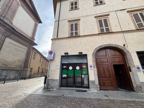 negozio in affitto a Piacenza in zona Centro Storico