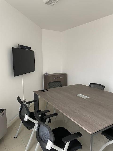 ufficio in affitto a Piacenza in zona Caorsana