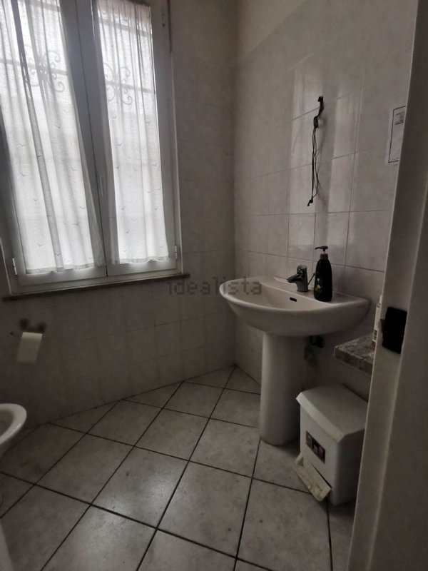 ufficio in affitto a Piacenza in zona La Verza