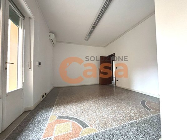 ufficio in affitto a Piacenza in zona Barriera Genova