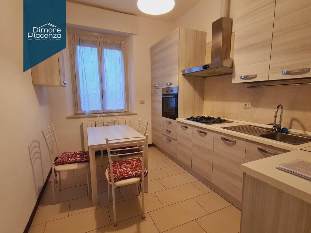 appartamento in affitto a Piacenza in zona Farnesiana