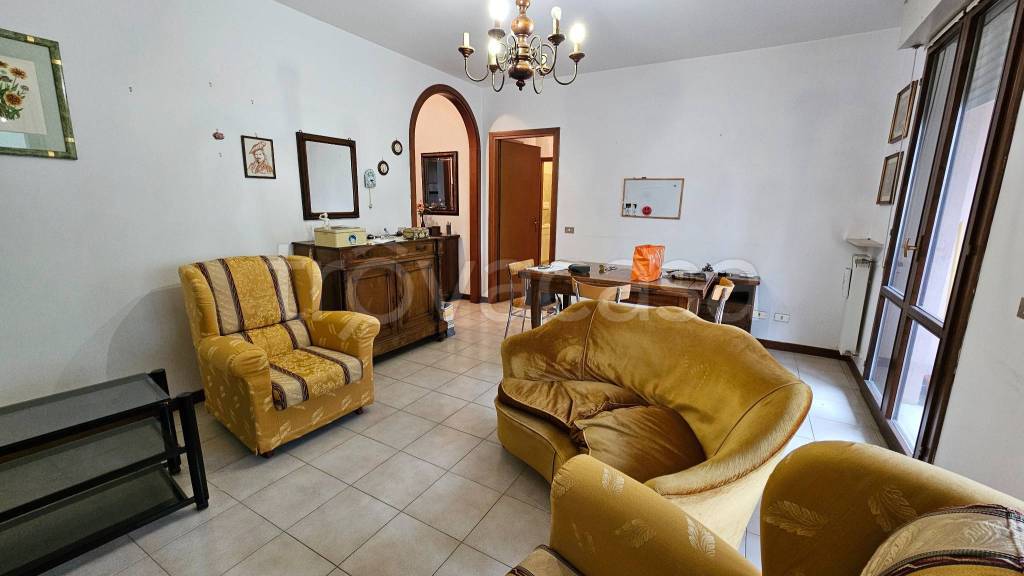 appartamento in affitto a Piacenza in zona Farnesiana