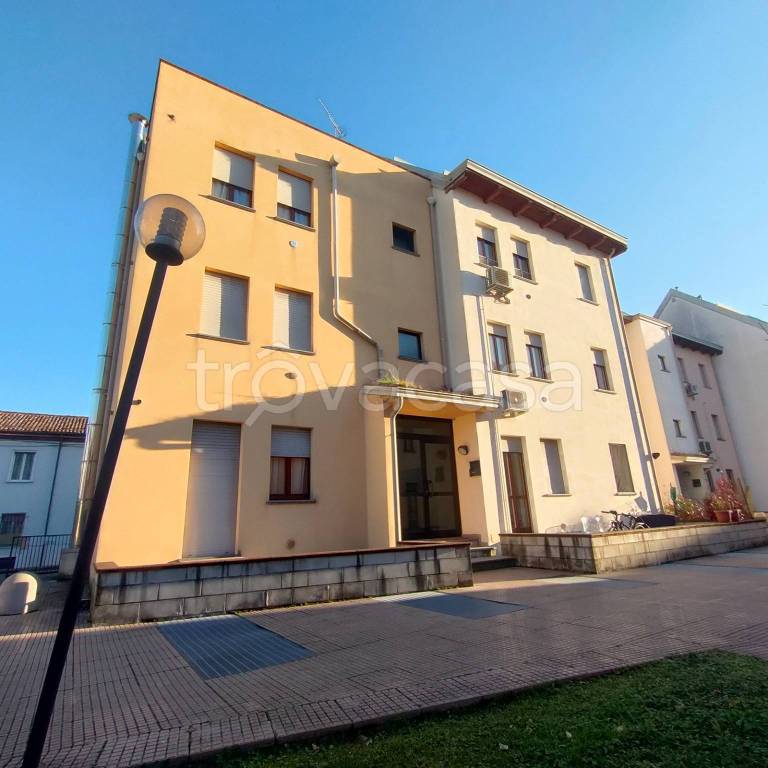 appartamento in affitto a Piacenza in zona Le Mose