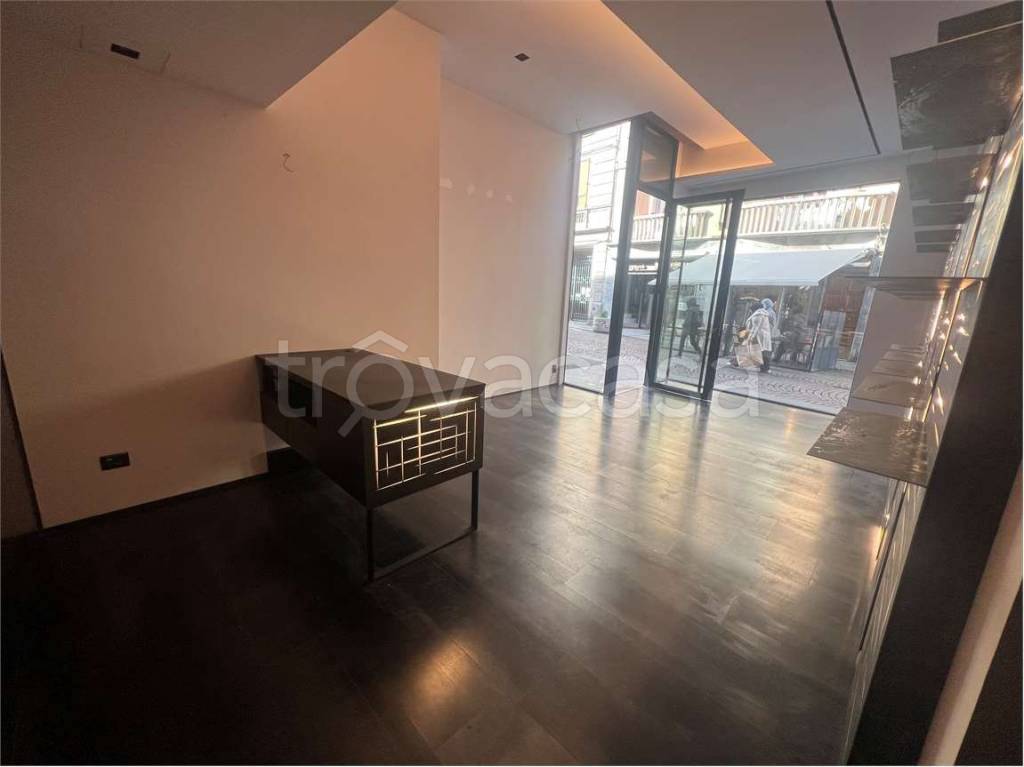 negozio in affitto a Piacenza in zona Centro Storico