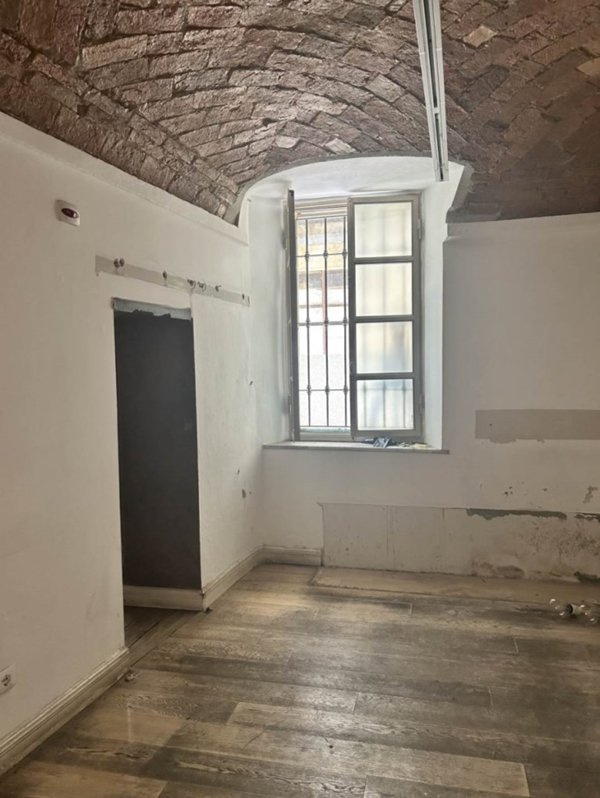 negozio in affitto a Piacenza in zona Centro Storico