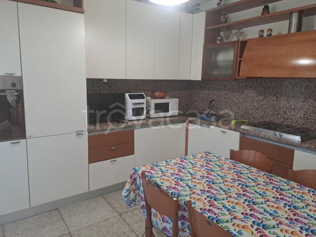 appartamento in affitto a Piacenza in zona Farnesiana