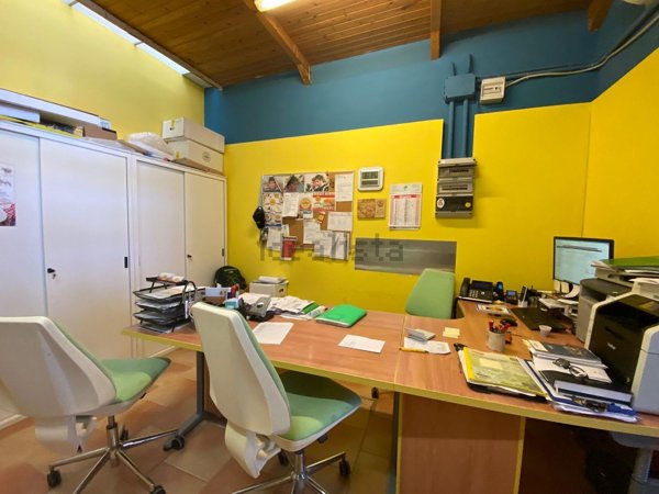 ufficio in affitto a Piacenza in zona Infrangibile