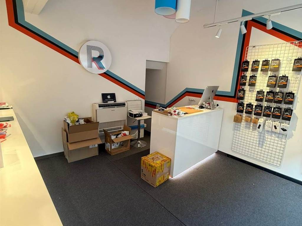 negozio in affitto a Piacenza in zona Centro Storico