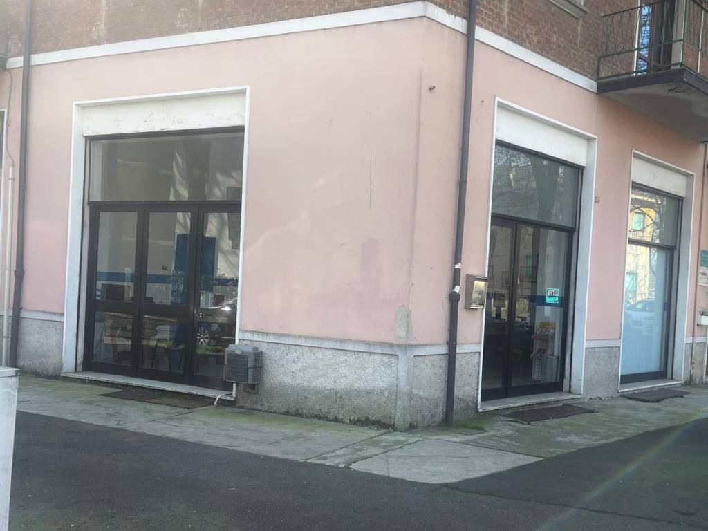 negozio in affitto a Piacenza in zona Le Mose