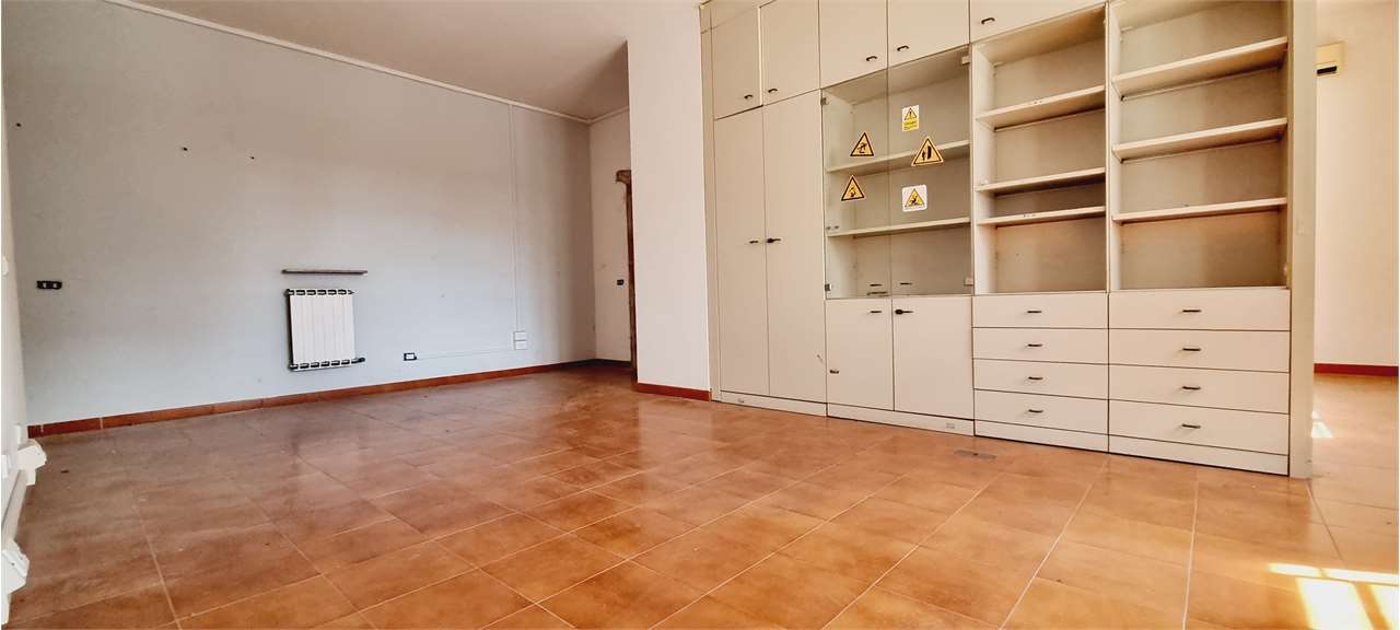 ufficio in affitto a Piacenza in zona Caorsana