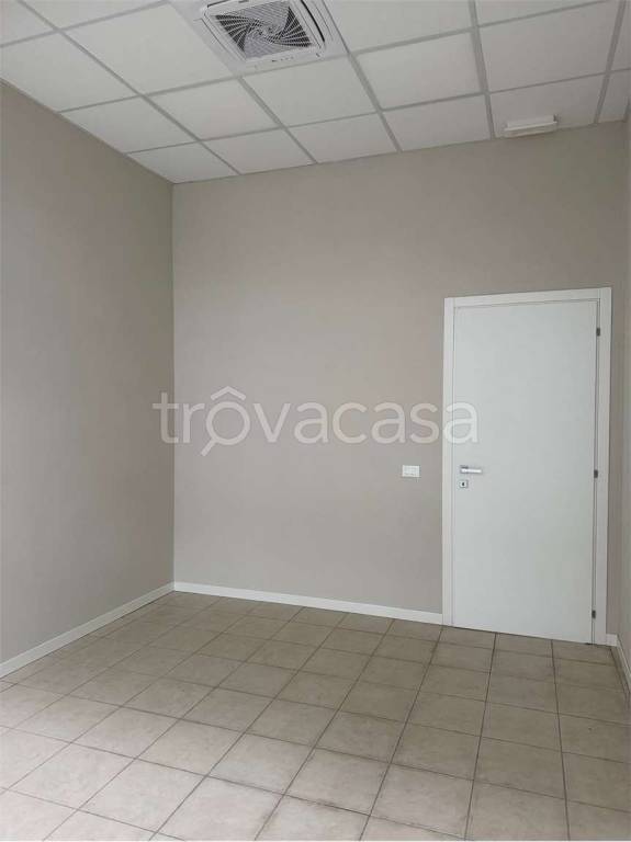 ufficio in affitto a Piacenza in zona Stadio