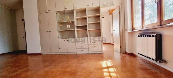 ufficio in affitto a Piacenza in zona Caorsana