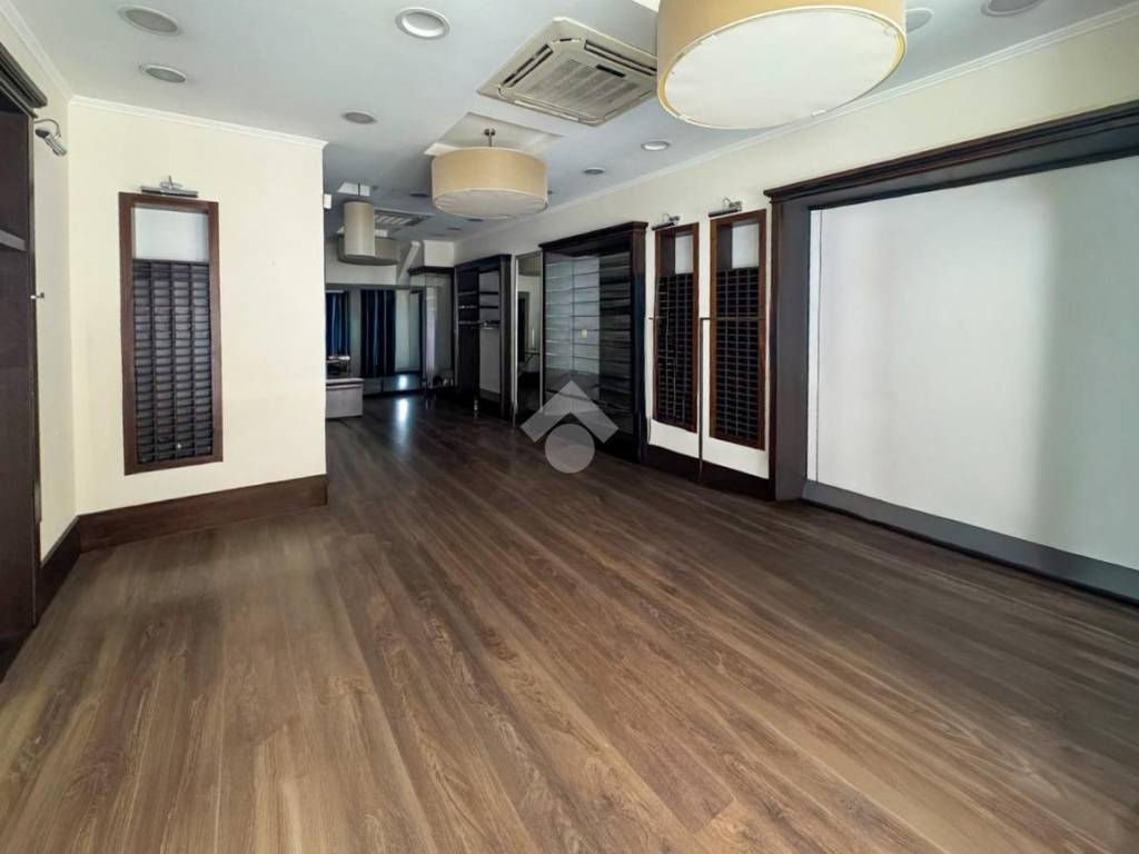 negozio in affitto a Piacenza in zona Centro Storico