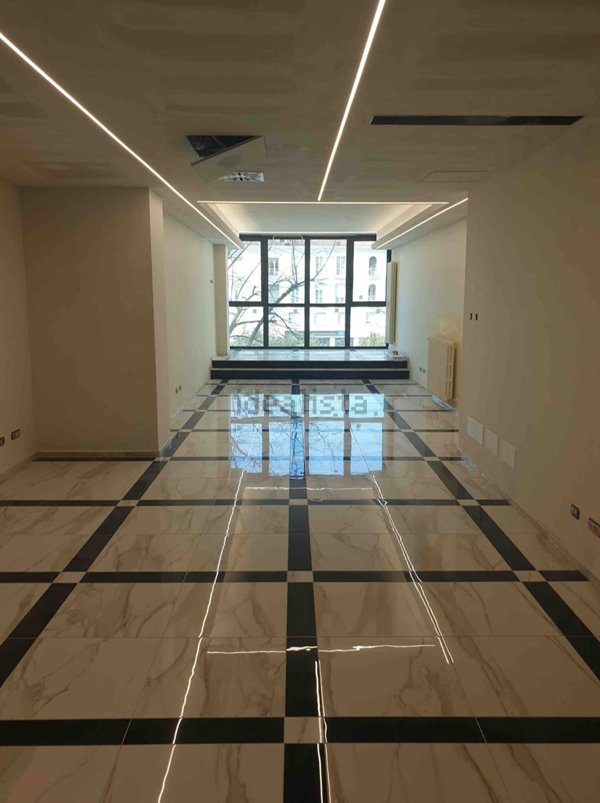 ufficio in affitto a Piacenza in zona Infrangibile