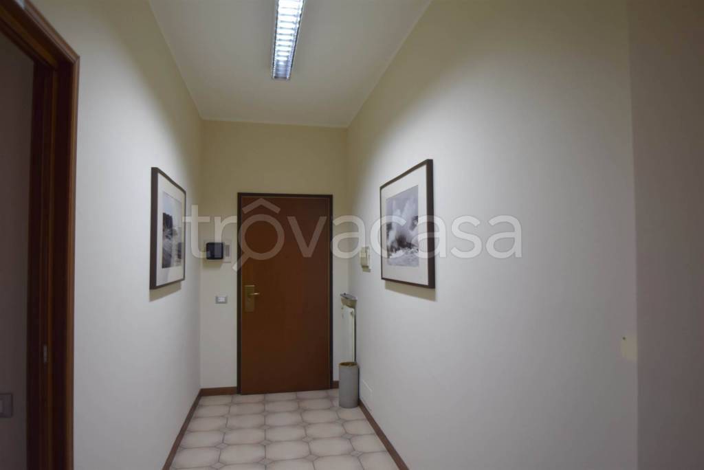 ufficio in affitto a Piacenza in zona Veggioletta