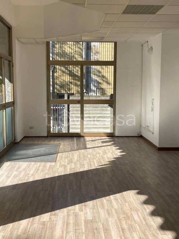 ufficio in affitto a Piacenza