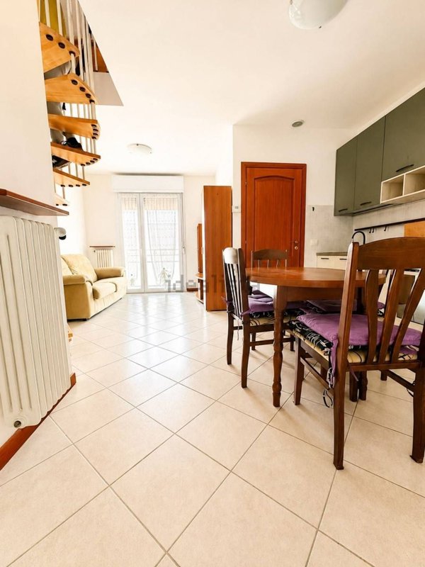 appartamento in affitto a Piacenza in zona Farnesiana