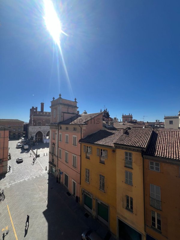 ufficio in affitto a Piacenza in zona Centro Storico