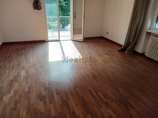 ufficio in affitto a Piacenza in zona Belvedere / Quartiere Duemila