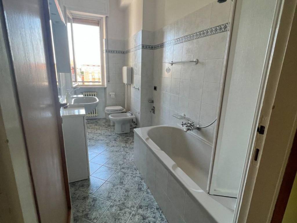 appartamento in affitto a Piacenza in zona Barriera Genova