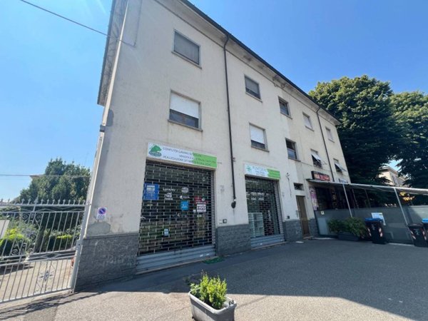 negozio in affitto a Piacenza