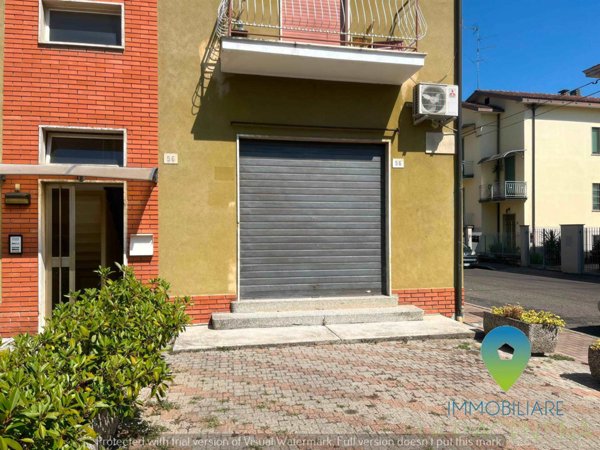 negozio in affitto a Piacenza