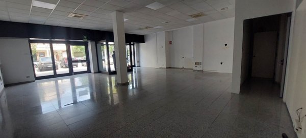 ufficio in affitto a Piacenza in zona Caorsana