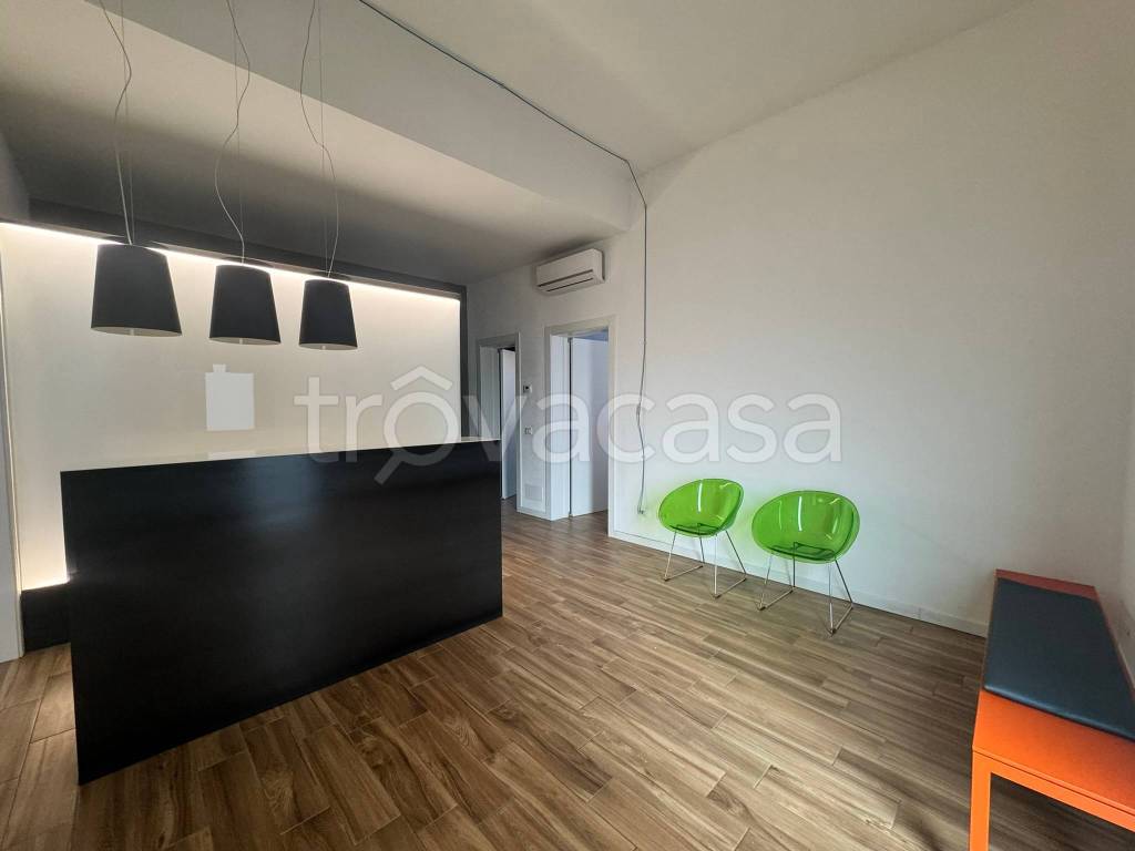 ufficio in affitto a Piacenza in zona Farnesiana