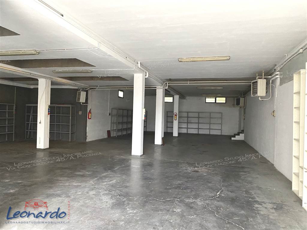 ufficio in affitto a Piacenza in zona Veggioletta