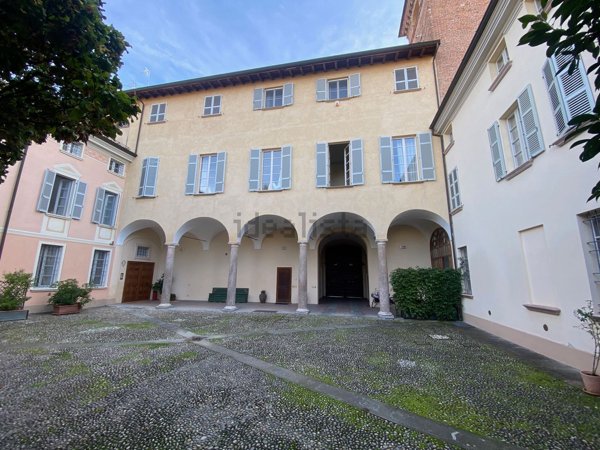 appartamento in affitto a Piacenza in zona Centro Storico