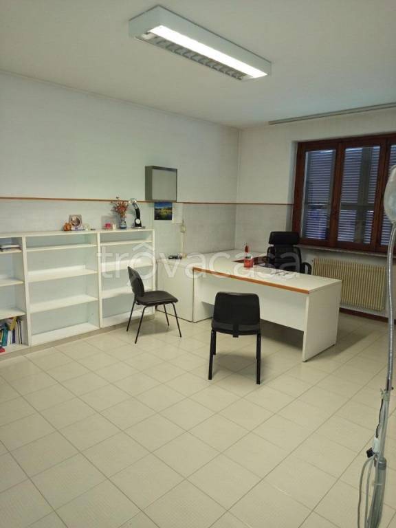 ufficio in affitto a Podenzano