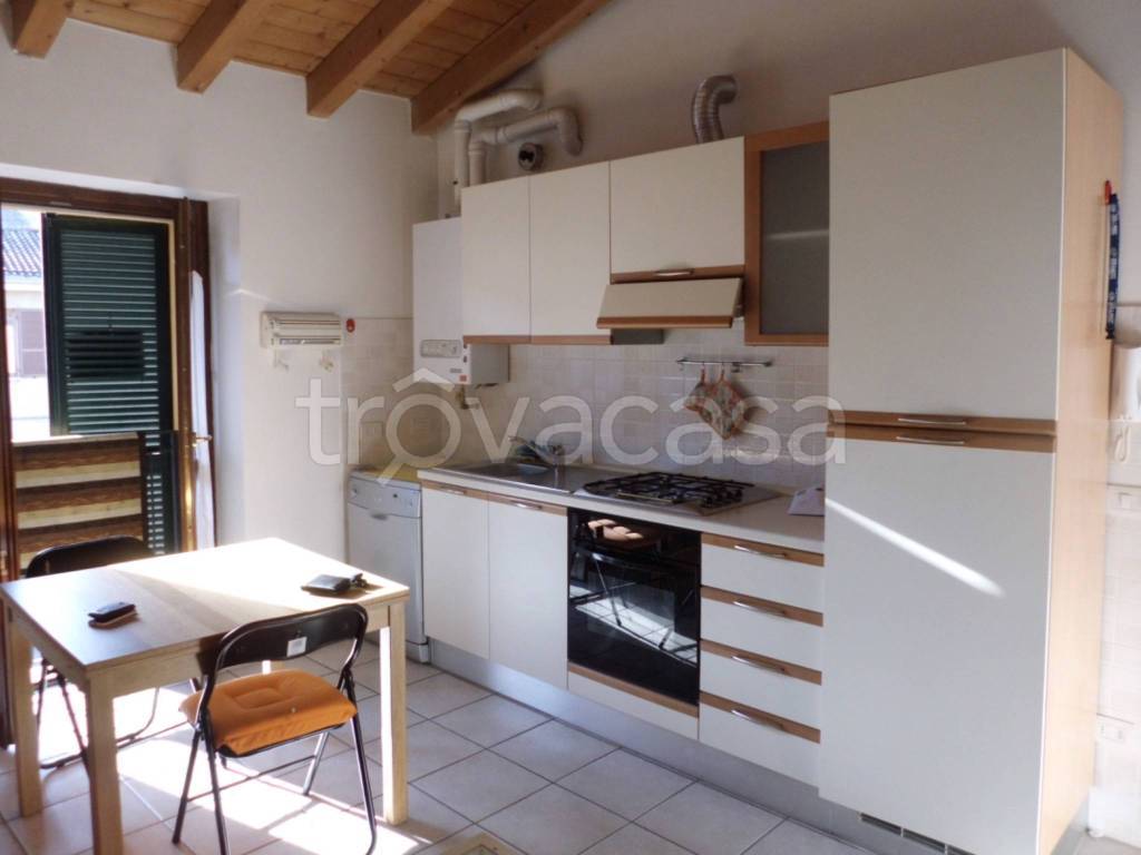 appartamento in affitto a Podenzano